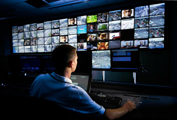 MET-Police-Security-Monitor-LED-adj